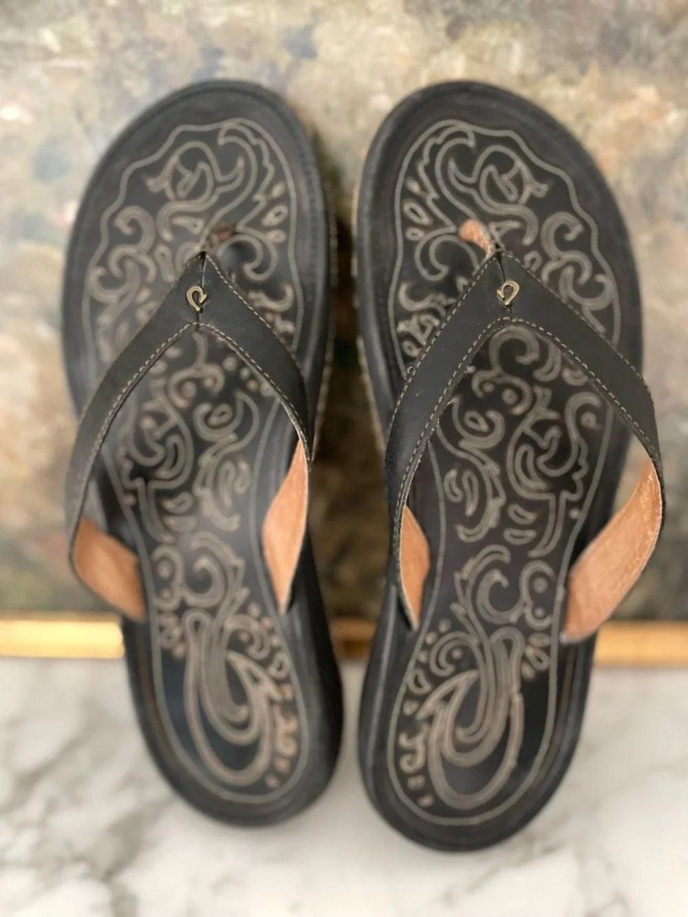Olukai Paniolo Flip Flop Black Leather Sandals Size 11 - Picture 2 of 9